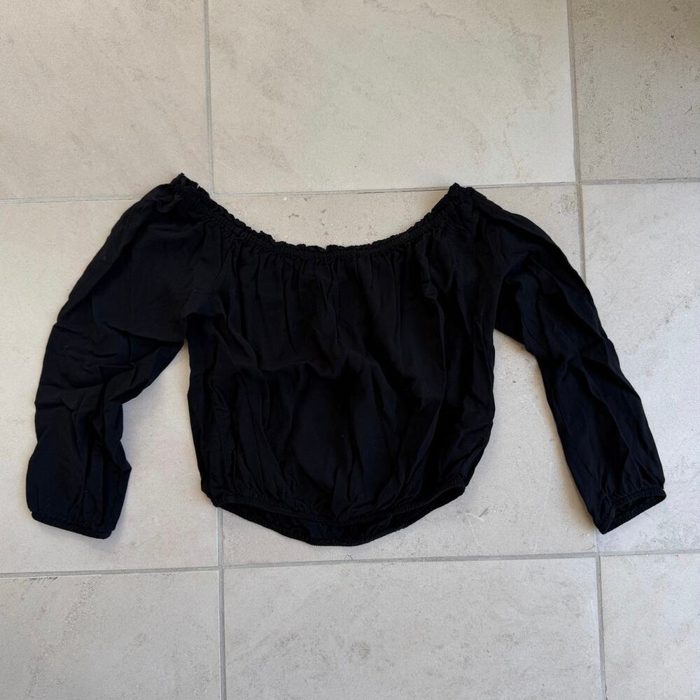 Brandy Melville Black Off Shoulder Peasant Crop Top Long Sleeve One Size